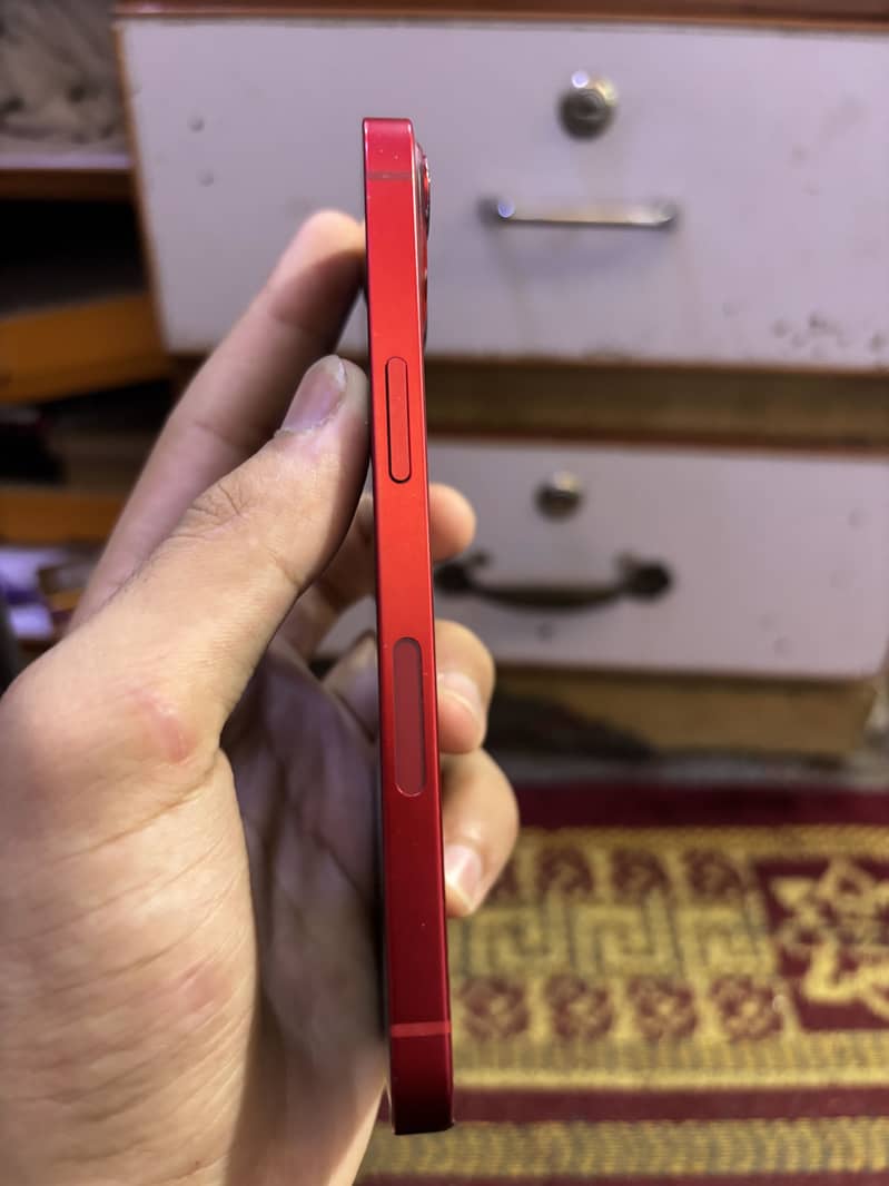 Apple iPhone 13 3