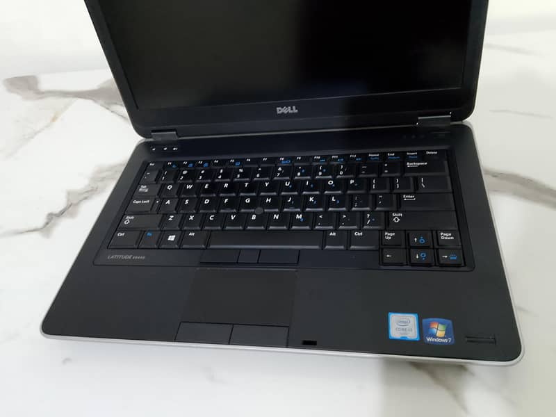 Dell Latitude E6440 0
