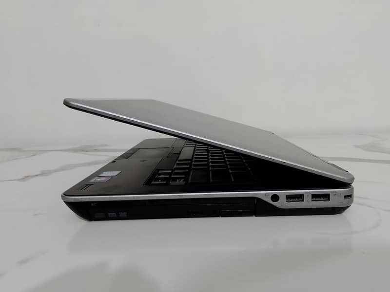 Dell Latitude E6440 3