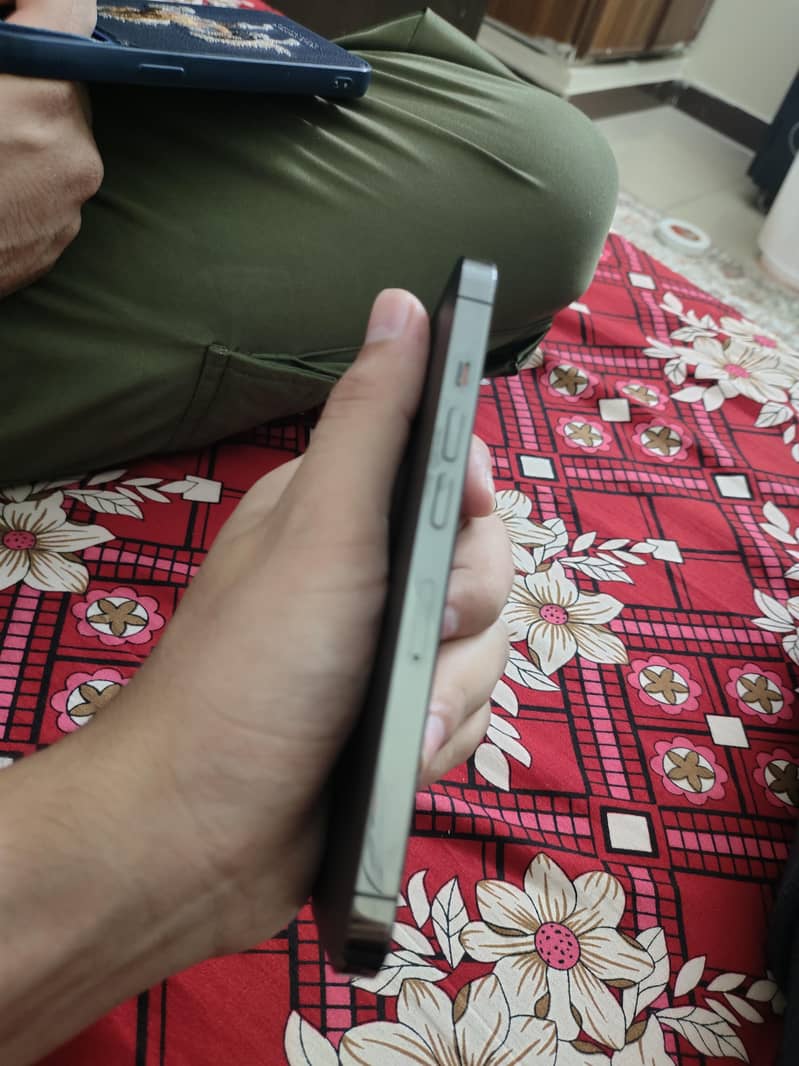 Apple iPhone 13 Pro 5