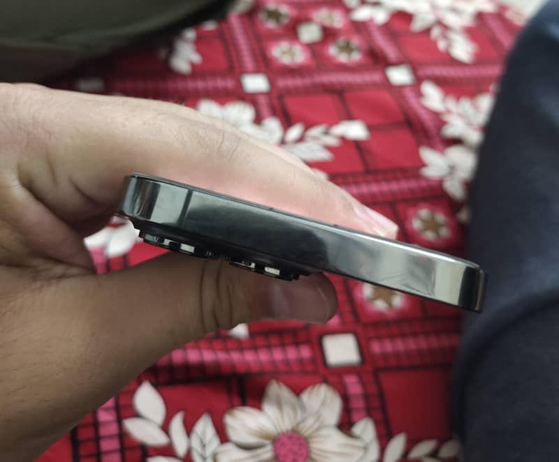 Apple iPhone 13 Pro 6