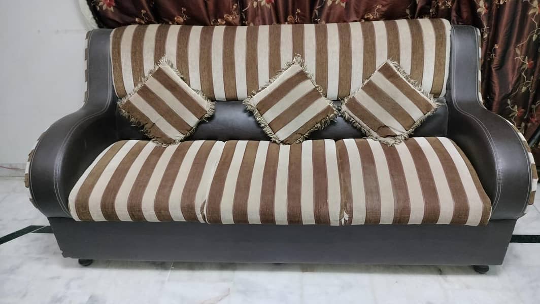 Seater sofa 0