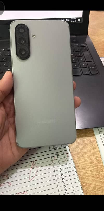 Samsung A17 8/256