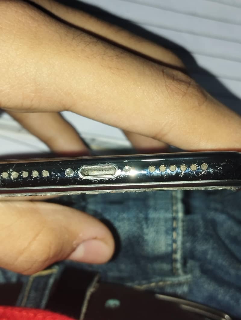 Apple iPhone X clean condition 2