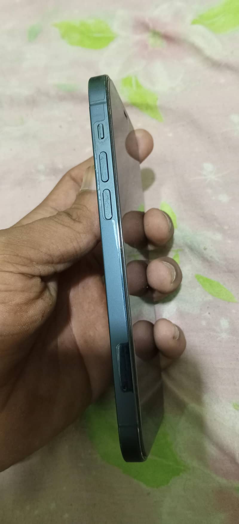 Apple iPhone 12 1