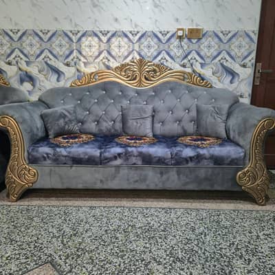 6 seat sofa set. (almost new)
