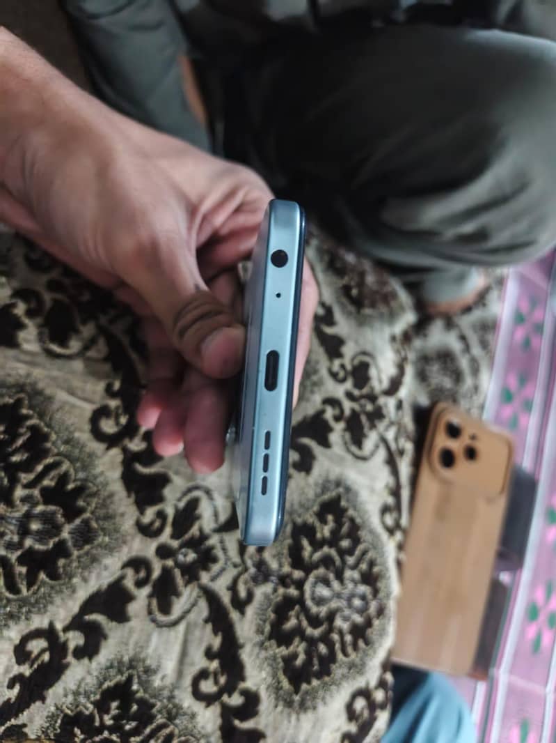 Tecno spark 40 2