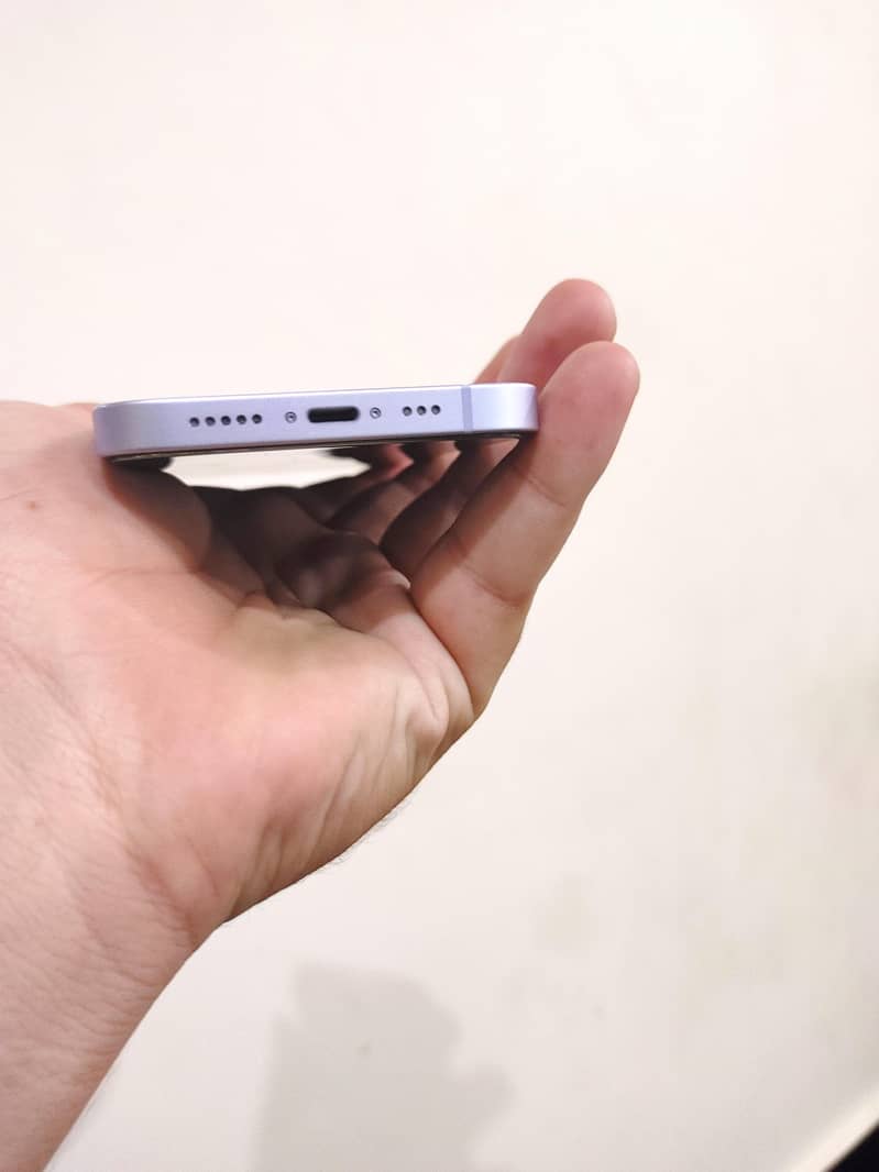 Apple iPhone 14 3