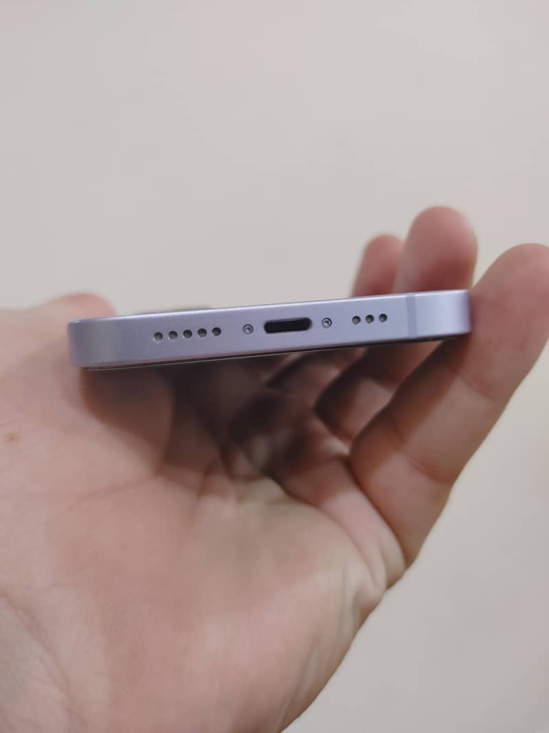 Apple iPhone 14 4