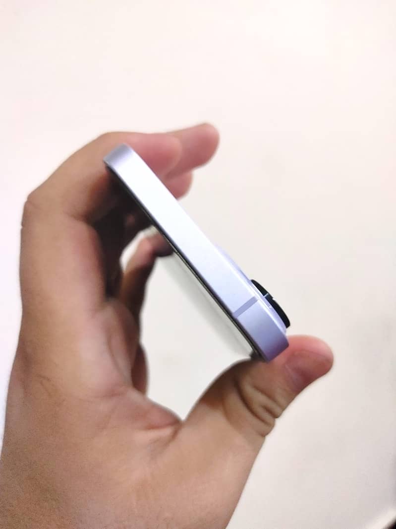 Apple iPhone 14 5