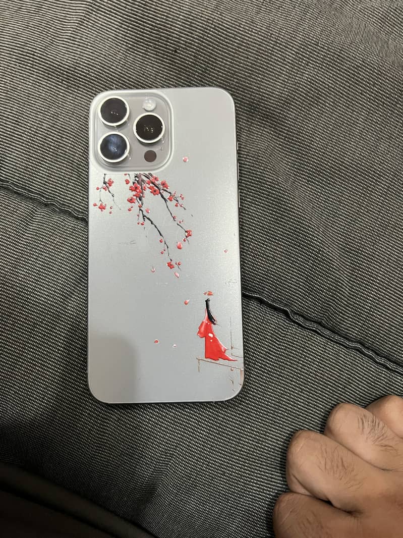 Apple iPhone 15 Pro Max 1