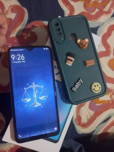 ViVO Y17 8GB/256GB WITH ORIGINAL BOX AND CHARGER