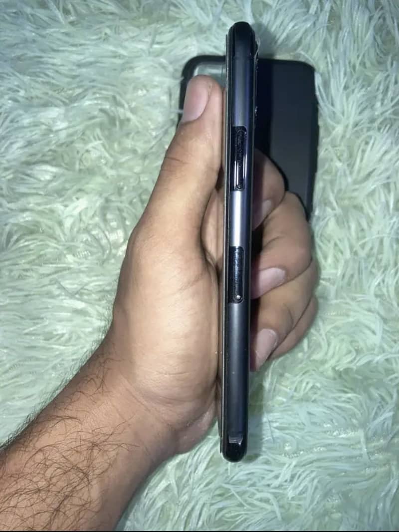 Apple iPhone 11 Pro 0