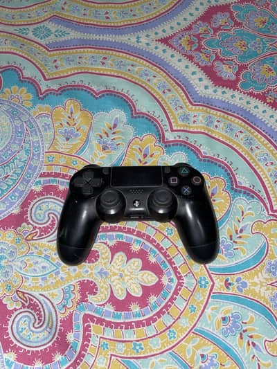ps4 controller (used)