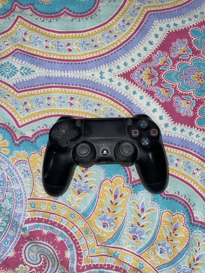 ps4 controller (used) 3