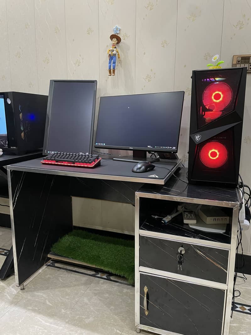 Computer Table 1