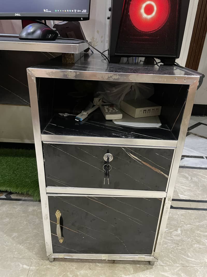 Computer Table 3