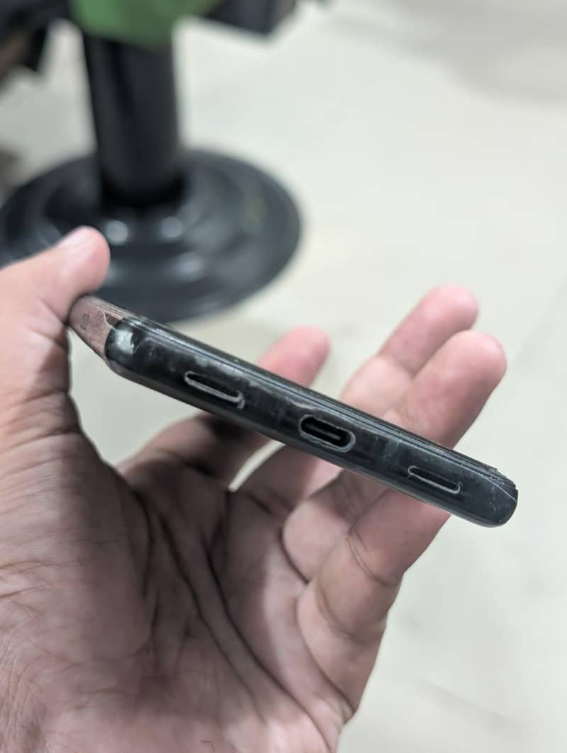 Google Pixel 6a 4