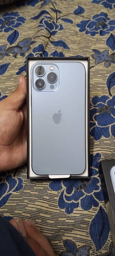 Apple iPhone 13 Pro Max 1Tb 1tera bite sierra blue colour  with box