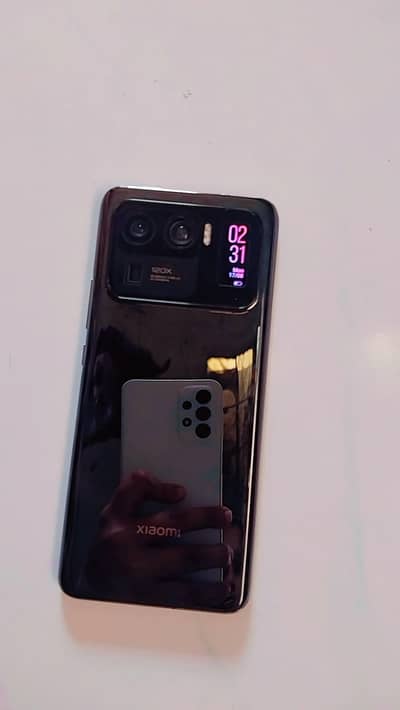 Xiaomi Mi 11 Ultra  0.3. 2.2. 42.75. 3.84