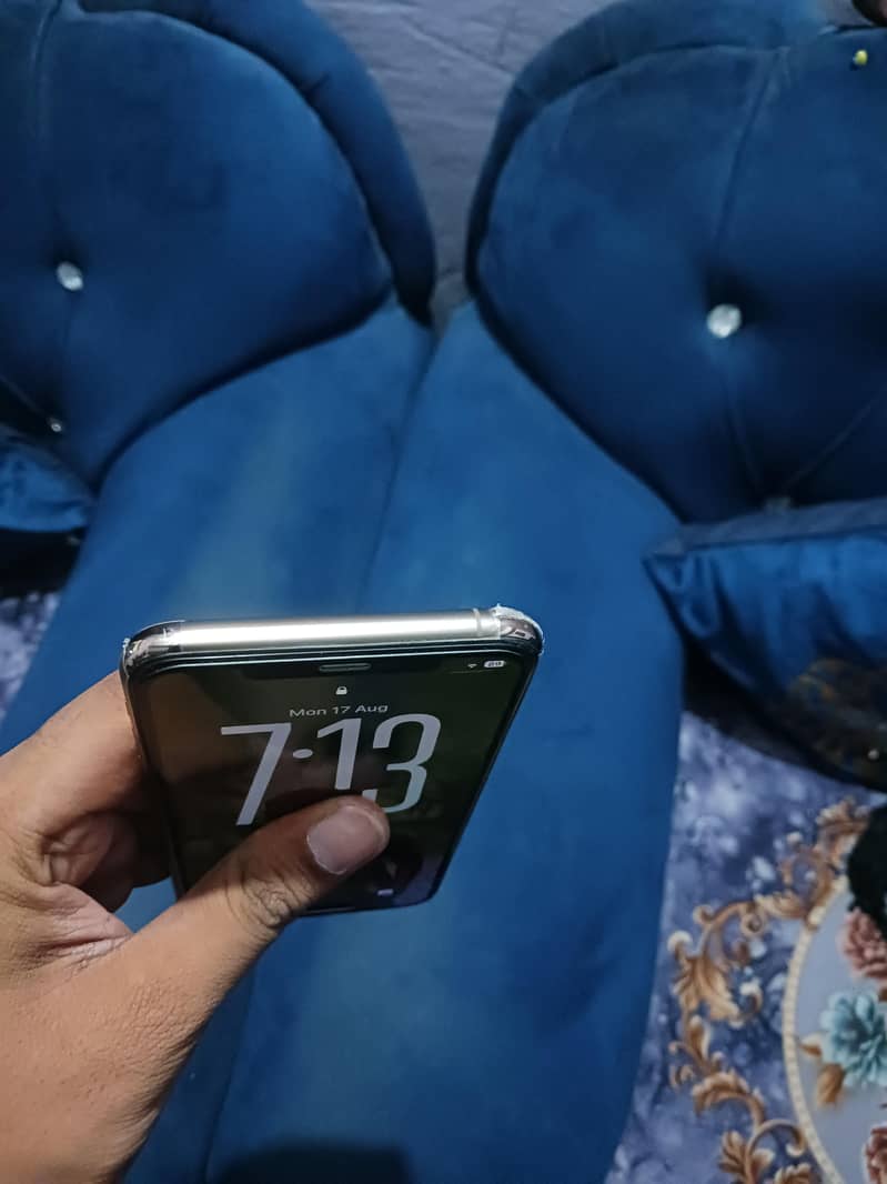 IPhone 11 Pro Max 2