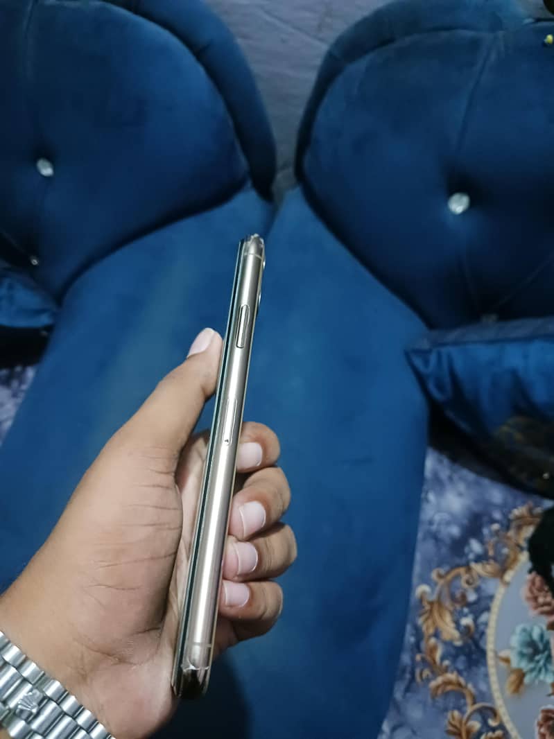 IPhone 11 Pro Max 3