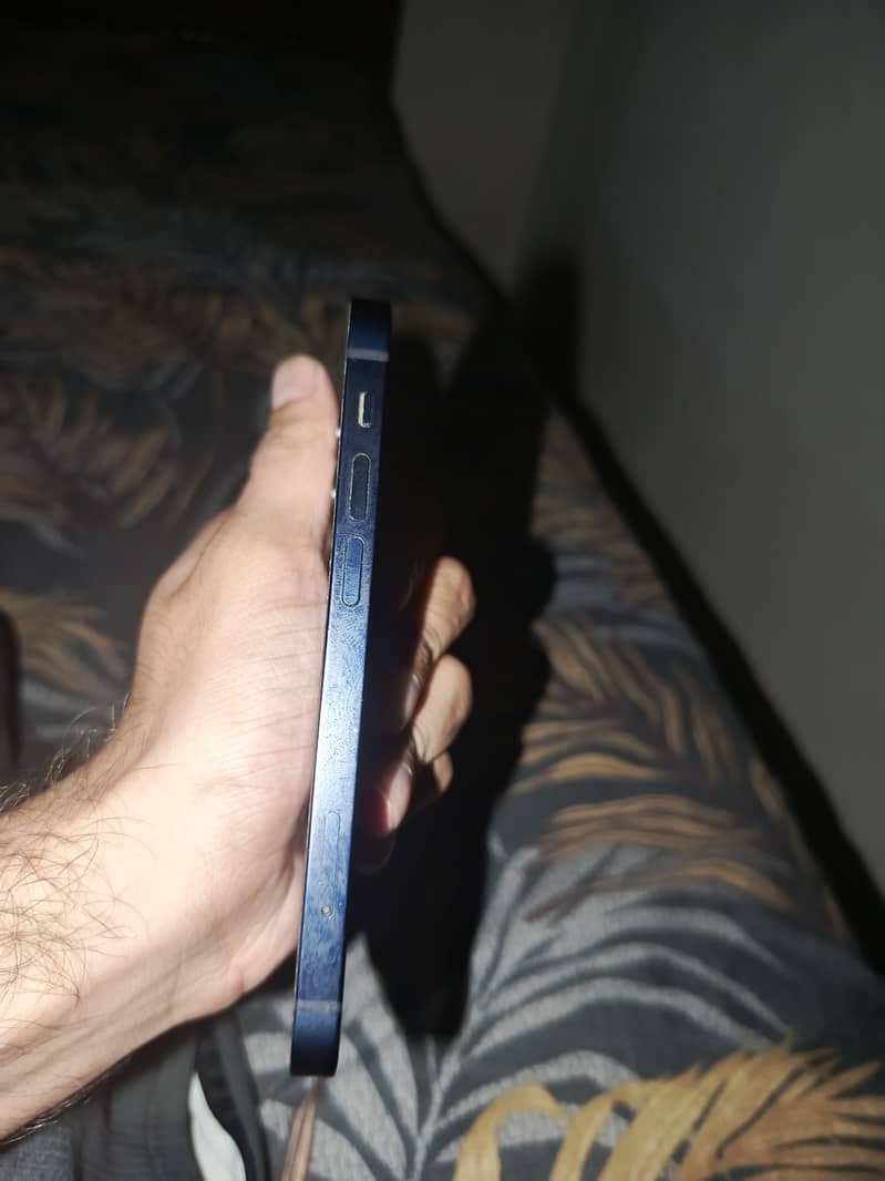 Apple iPhone 12 mini 5