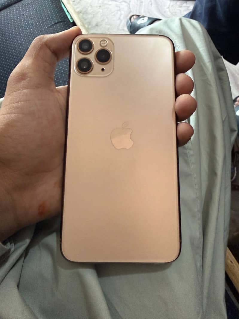 Apple iPhone 11 Pro Max 7