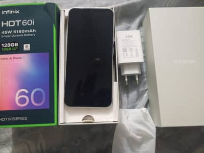 infiax hot 60i 6/128 condtion 10/10 full box in weranty