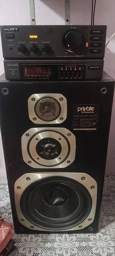 Sony amplifier and pioneer 1 speaker 1 110 adopter