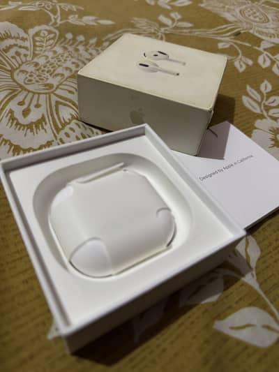 Airpods 4