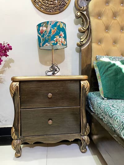 King size Double bed