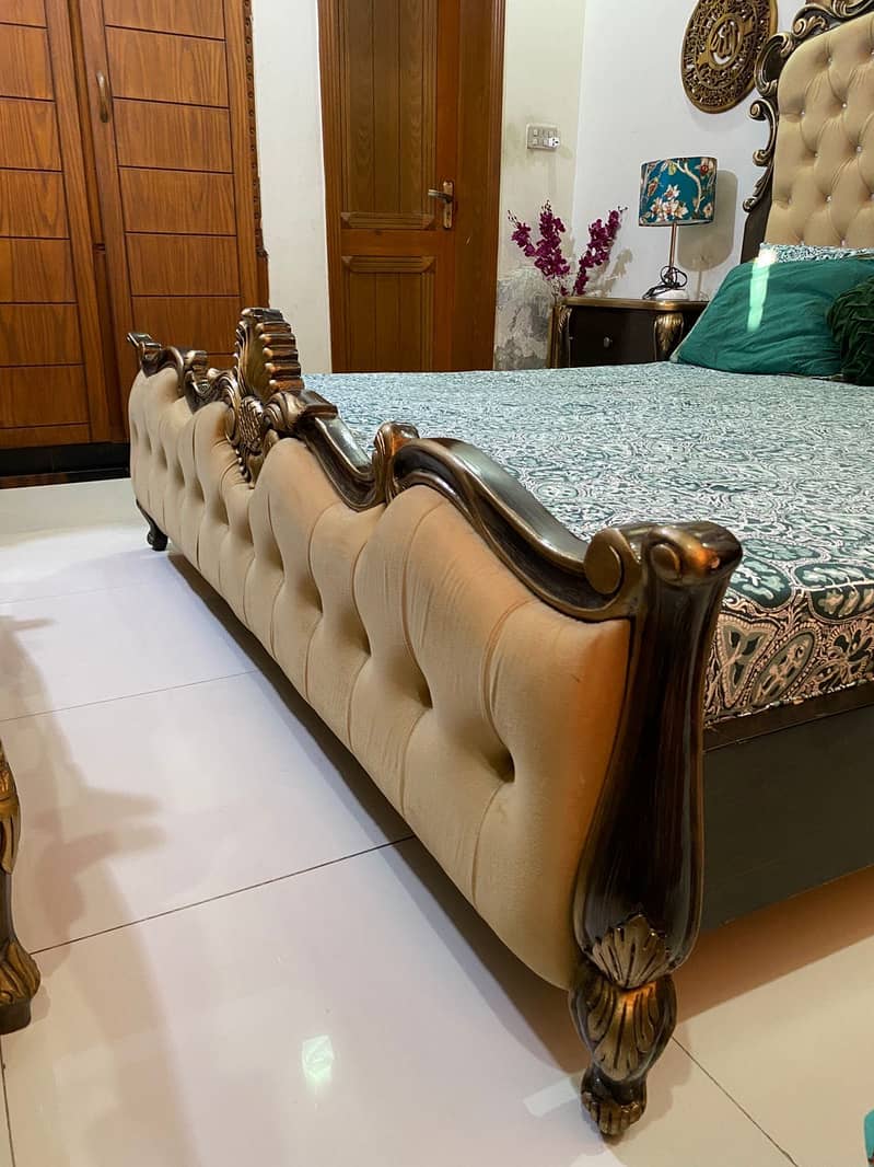 King size Double bed 3
