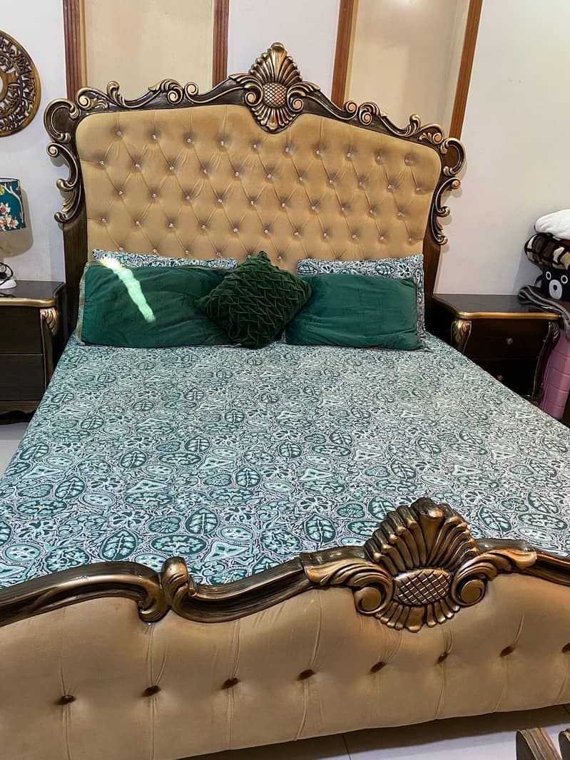 King size Double bed 4