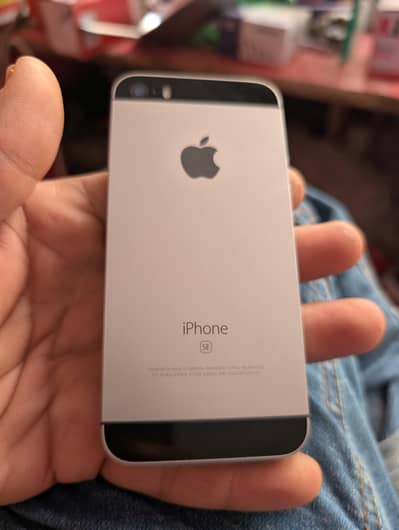 Apple iPhone SE 2016