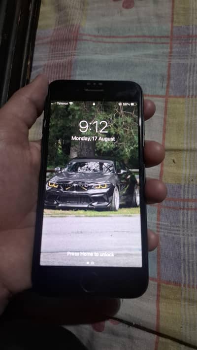 Apple iPhone 7