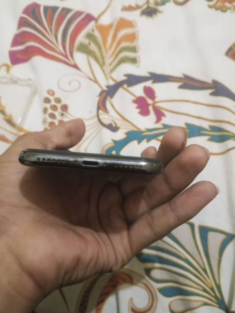 Apple iPhone X 1
