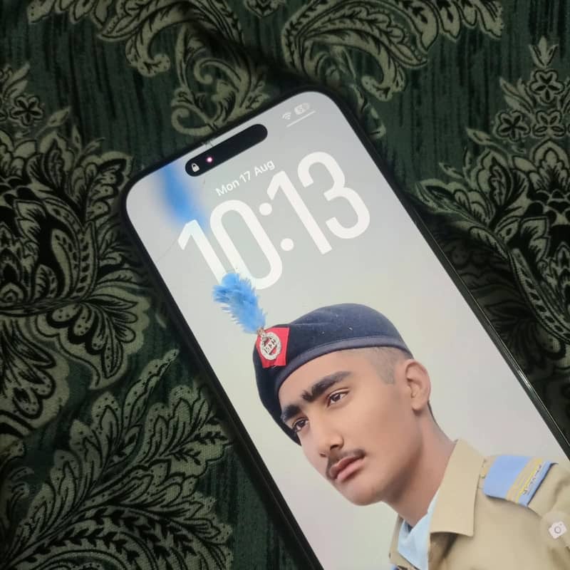 Apple iPhone 16 Pro Max jv 4