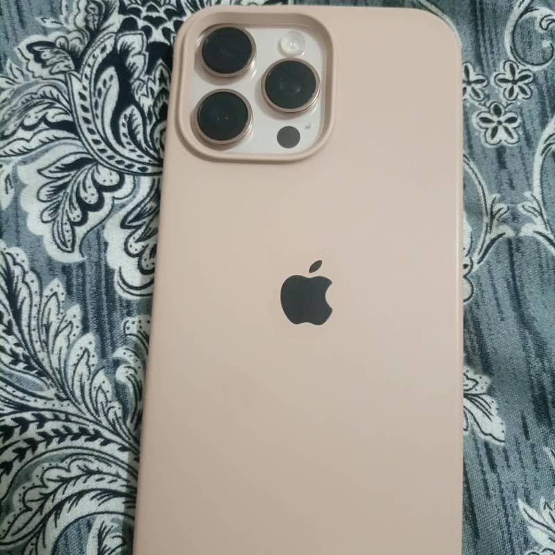 Apple iPhone 16 Pro Max jv 5