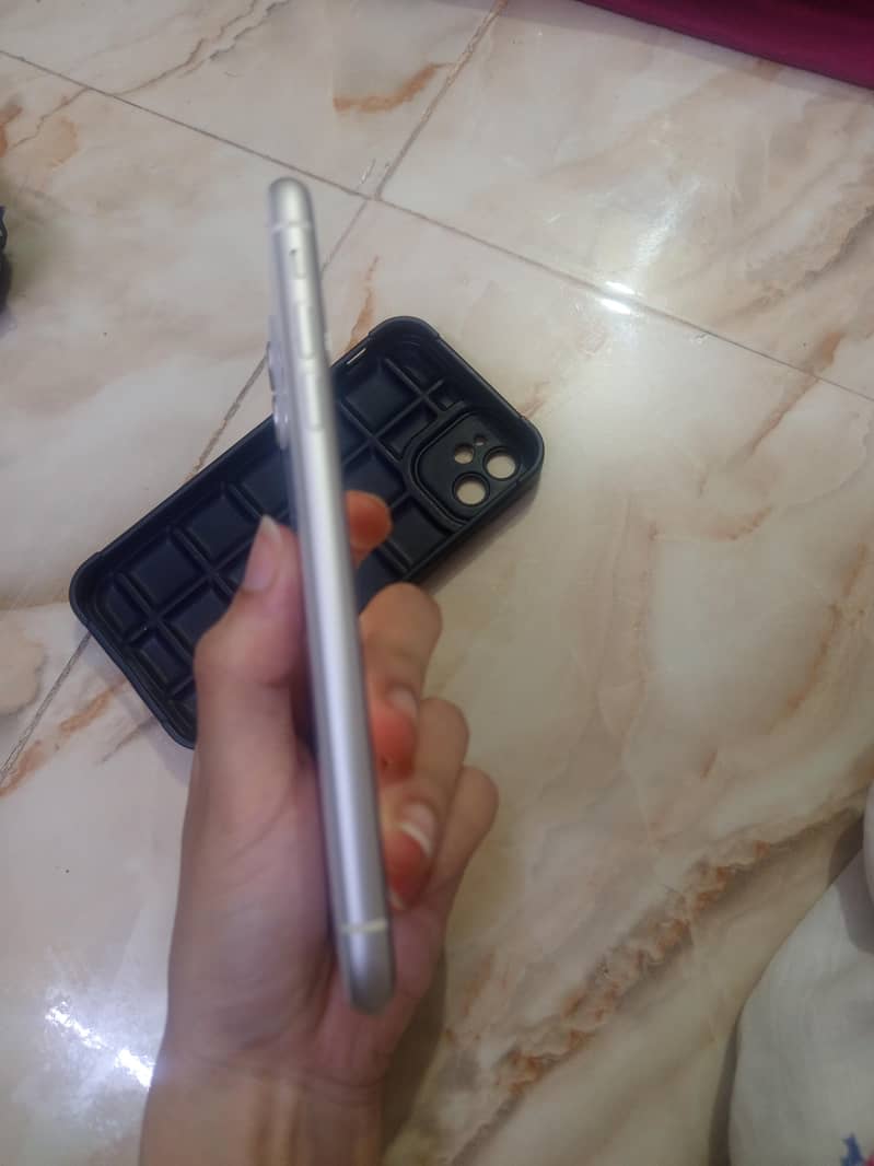 Apple iPhone 11 2