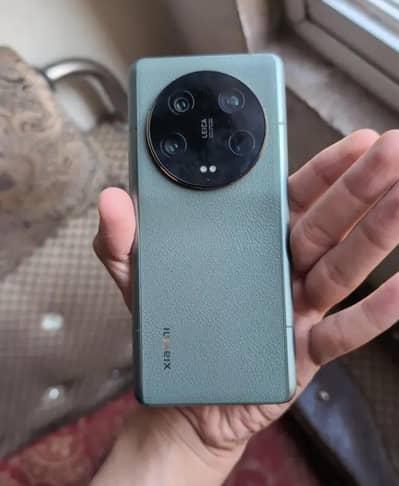 Xiaomi 13 Ultra