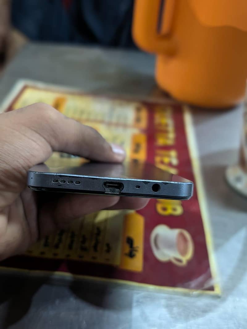 Realme Note 50 4