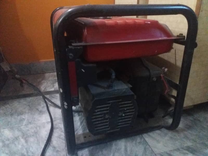 Elemax generator 3.3kv 3
