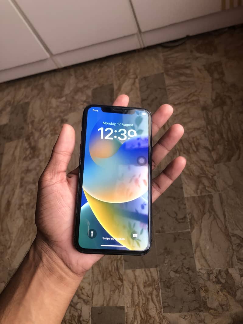 Apple iPhone X 1