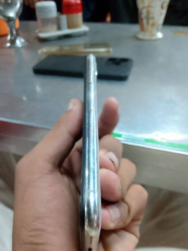 xs Max 4