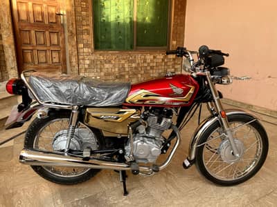 cg 125 2026 model golden number just like new