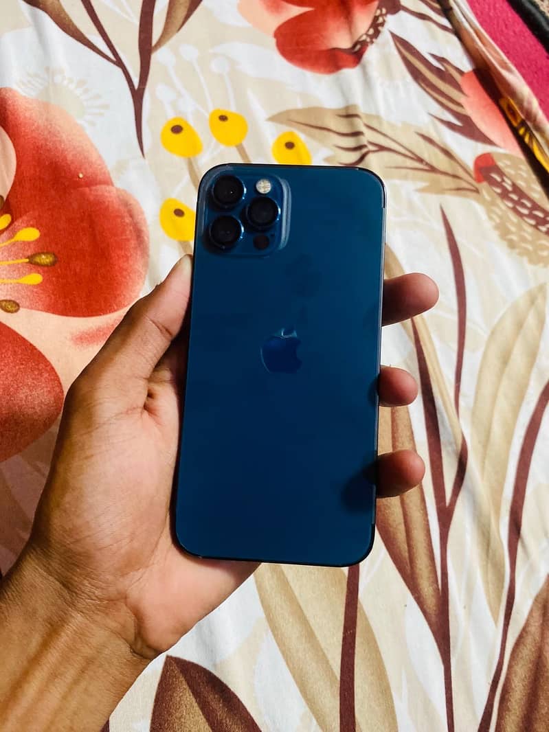 Apple iPhone 12 Pro 3