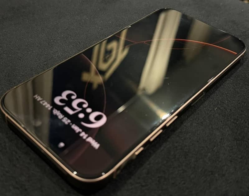 Apple iPhone 16 Pro Max 2