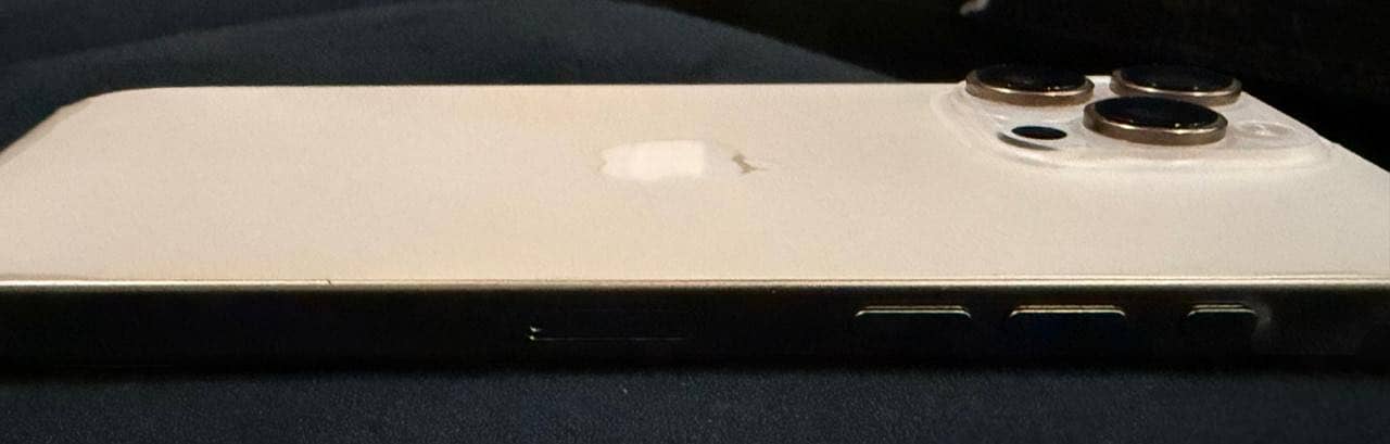 Apple iPhone 16 Pro Max 7