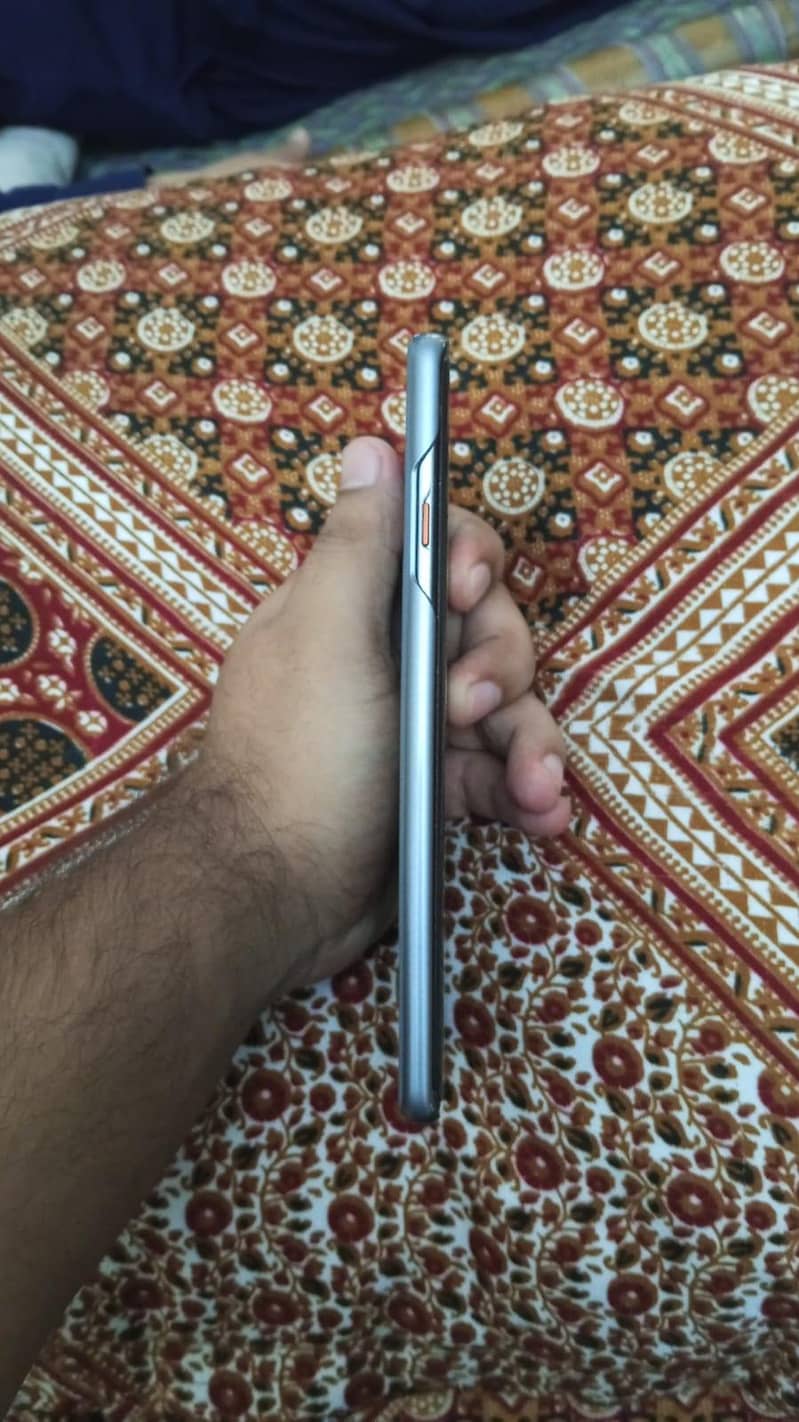 Tecno CAMON 40 Pro 3